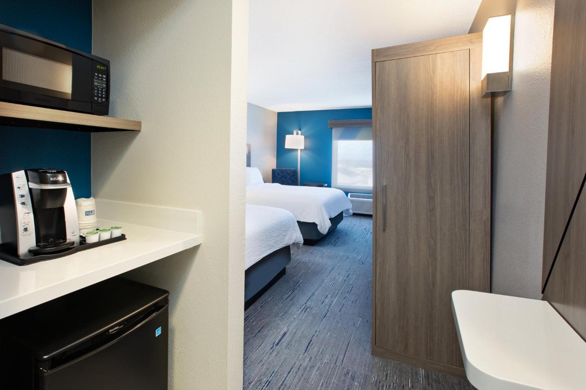 Holiday Inn Express Fremont By Ihg Exterior foto